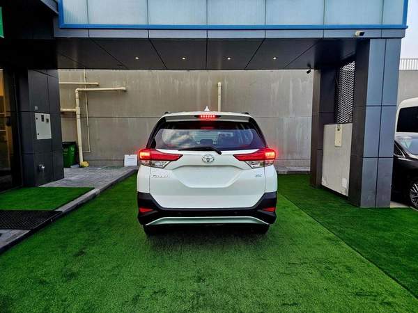 Toyota Rush EX/ PASSENGER 7 SEATS/ LOW MILEAGE