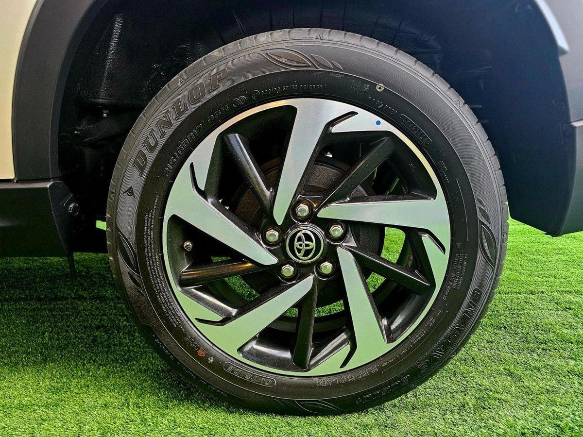 Toyota Rush EX/ PASSENGER 7 SEATS/ LOW MILEAGE-6-6