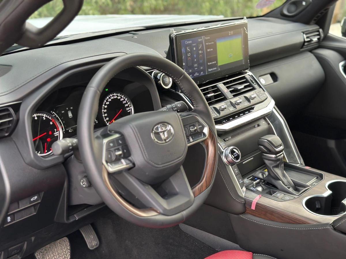 Land Cruiser 3.5T VXR-6-6