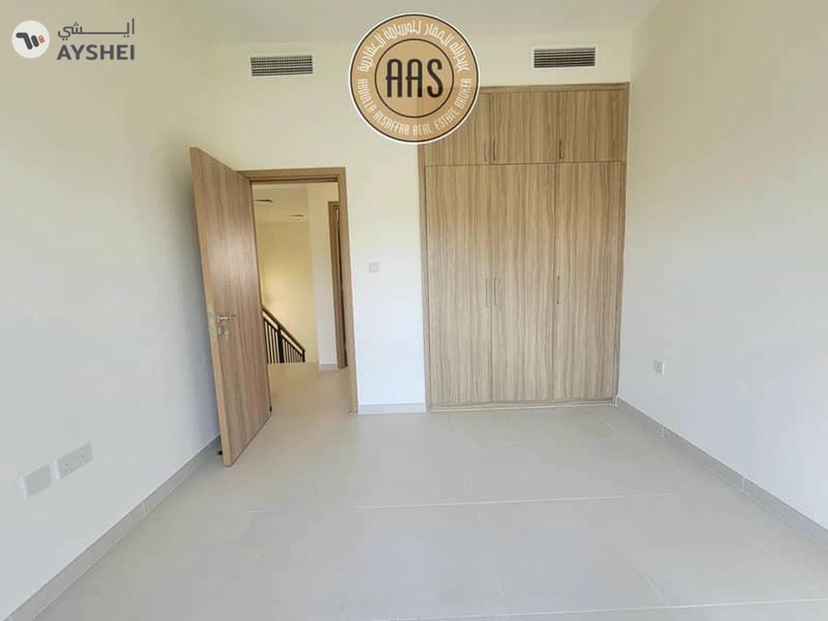 PRIME LOCATION BEAUTIFUL 3BED+MAID VILLA AVAILABLE IN AMARANTA 2-9-9