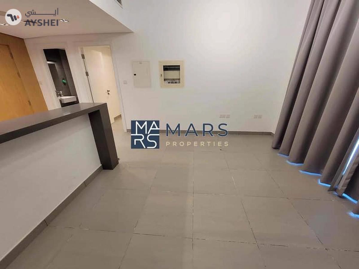 Brand New | Huge balcony | Full View | Easy Access-1-landscape