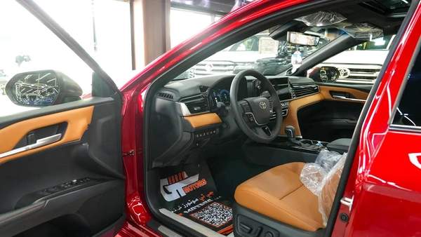 2025 TOYOTA CAMRY LUMIERE 2.5L HYBRID FULL OPTION