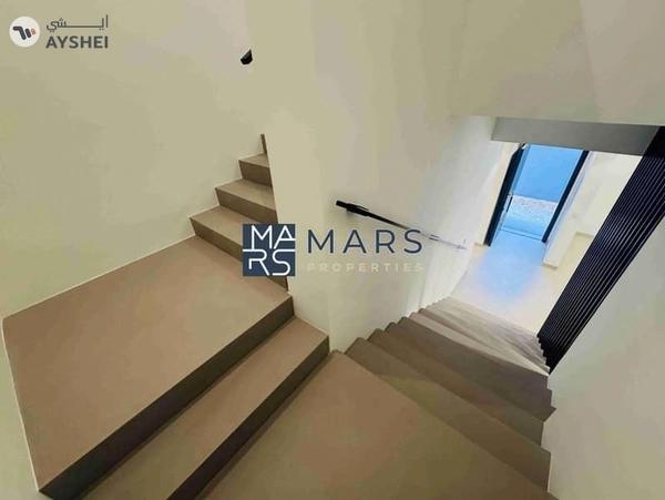 Luxury 4 bedroom townhome for rent corner unit with majlis in Robinia just in 190k