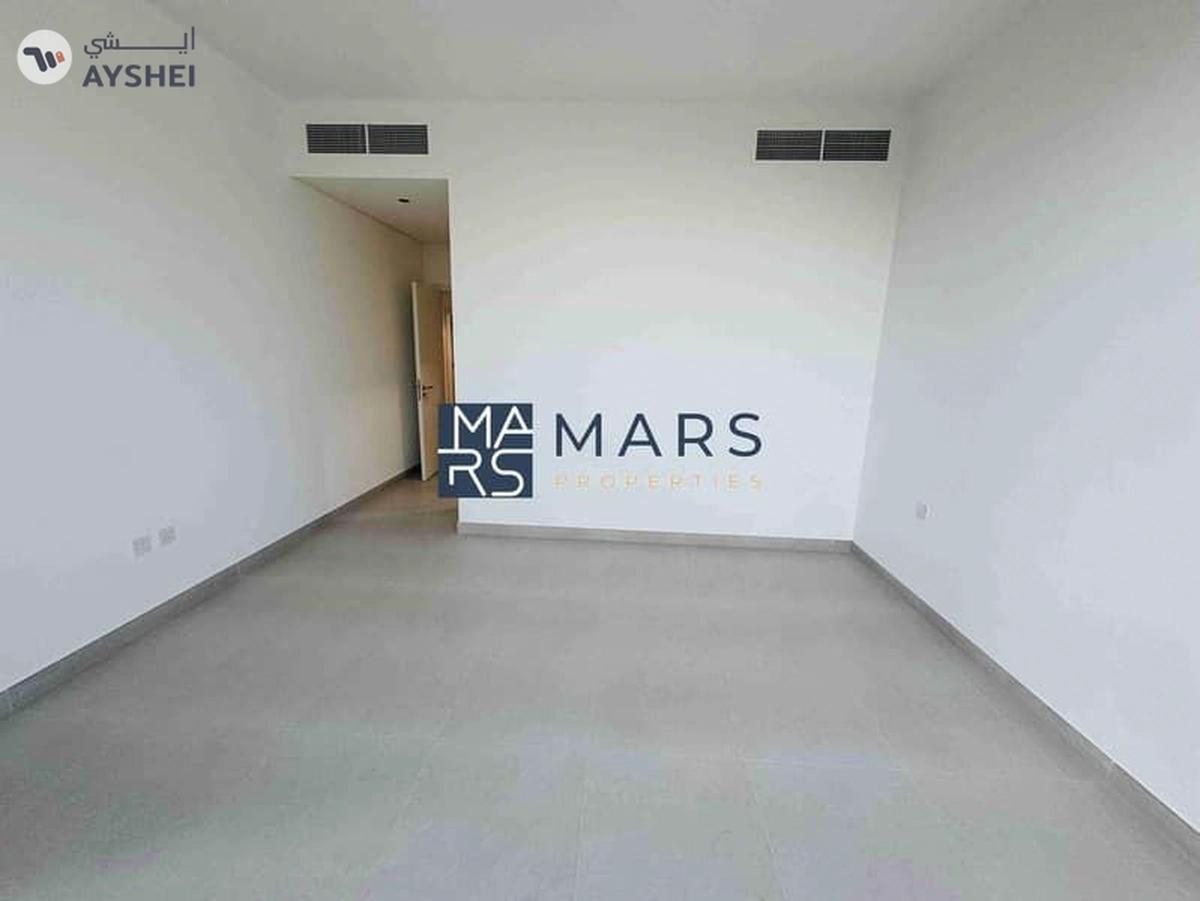 Luxury 4 bedroom townhome for rent corner unit with majlis in Robinia just in 190k-22-22