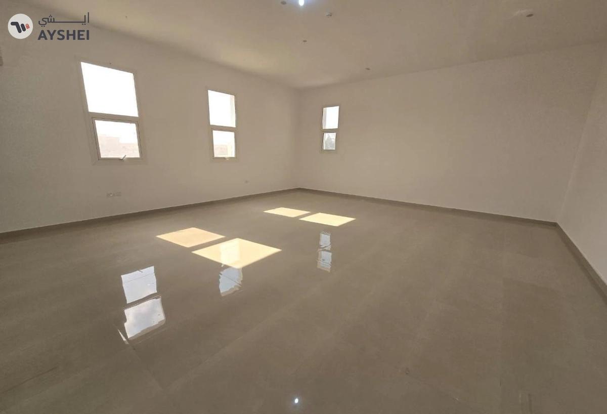 Villa for sale in Shakhbout City-4-4