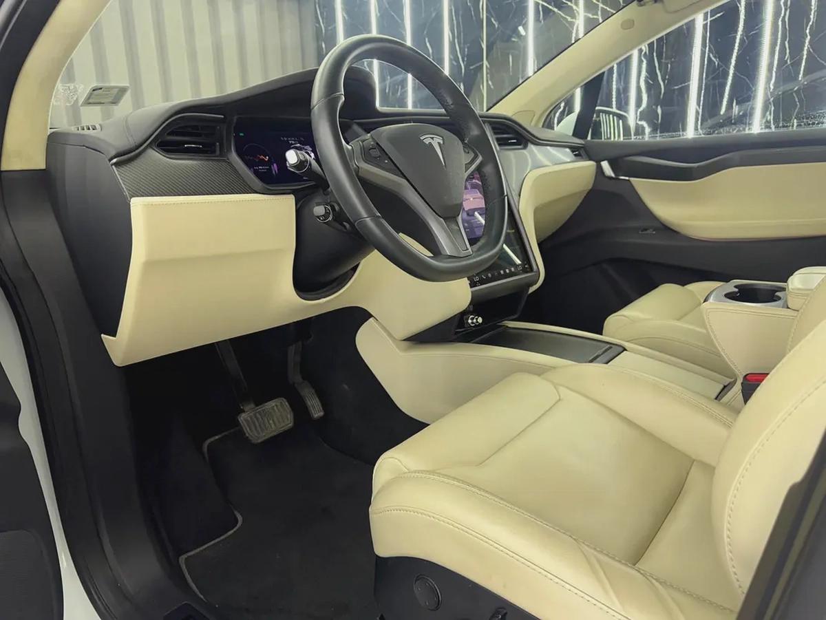 Tesla Model X 2018 GCC specs for 89,000.00 AED-7-7