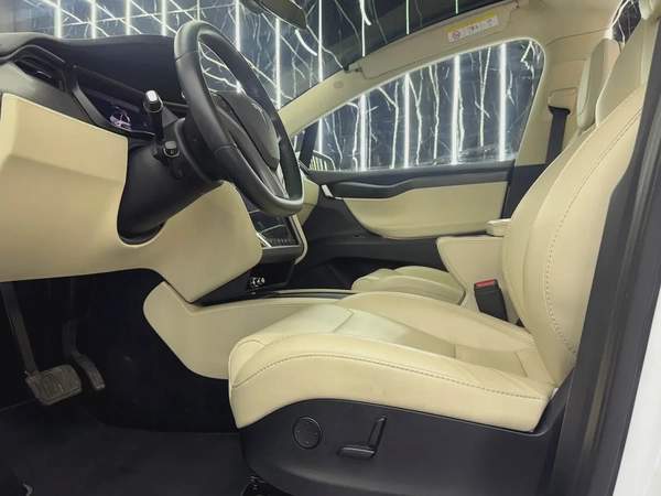 Tesla Model X 2018 GCC specs for 89,000.00 AED