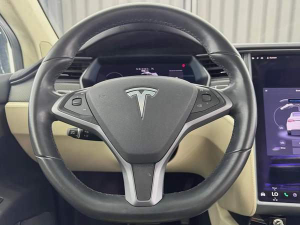 Tesla Model X 2018 GCC specs for 89,000.00 AED