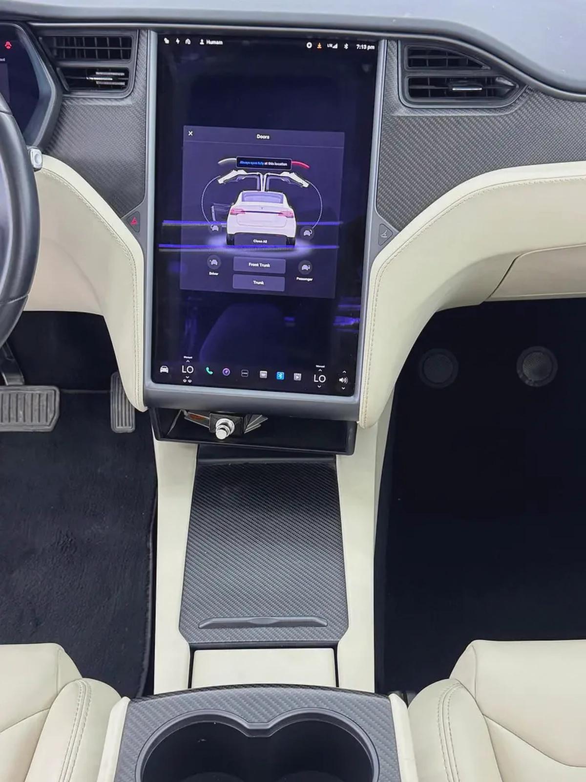 Tesla Model X 2018 GCC specs for 89,000.00 AED-12-12