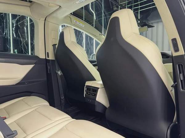 Tesla Model X 2018 GCC specs for 89,000.00 AED