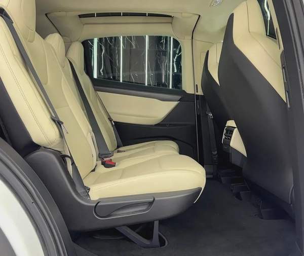 Tesla Model X 2018 GCC specs for 89,000.00 AED