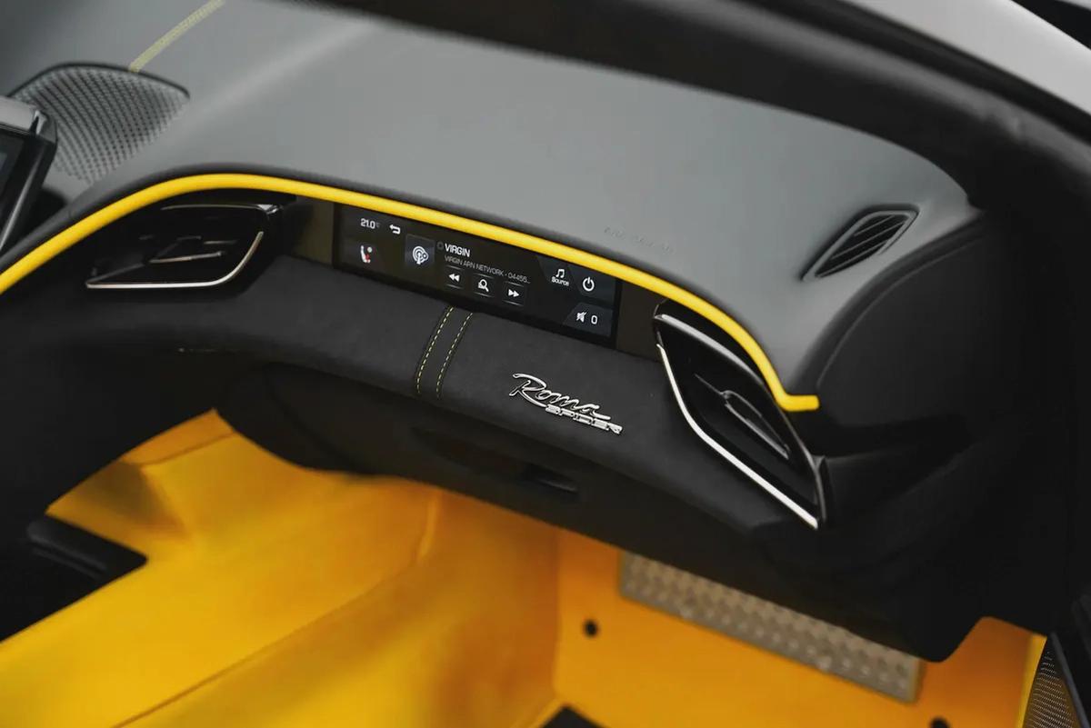2025 FERRARI ROMA SPIDER WITH 7 YEARS SERVICE CONTRACT-8-8