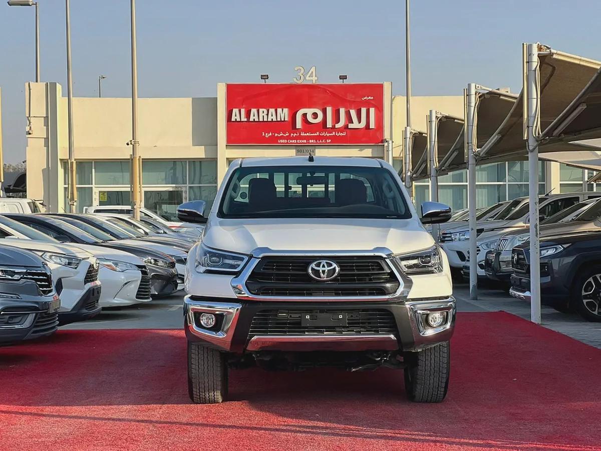 2025 Toyota Hilux Double Cab - GCC Specs - Brand New! Ref#902-1-1