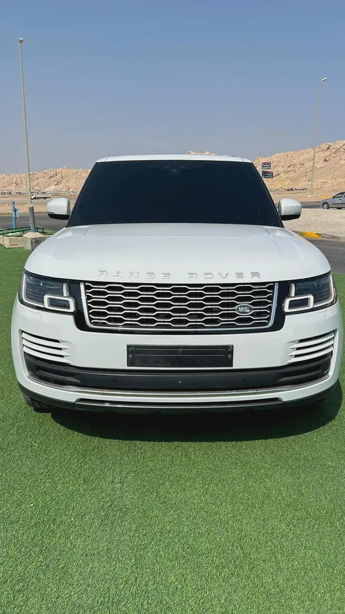 Range Rover vogue L super charged V8 Gcc-0-0