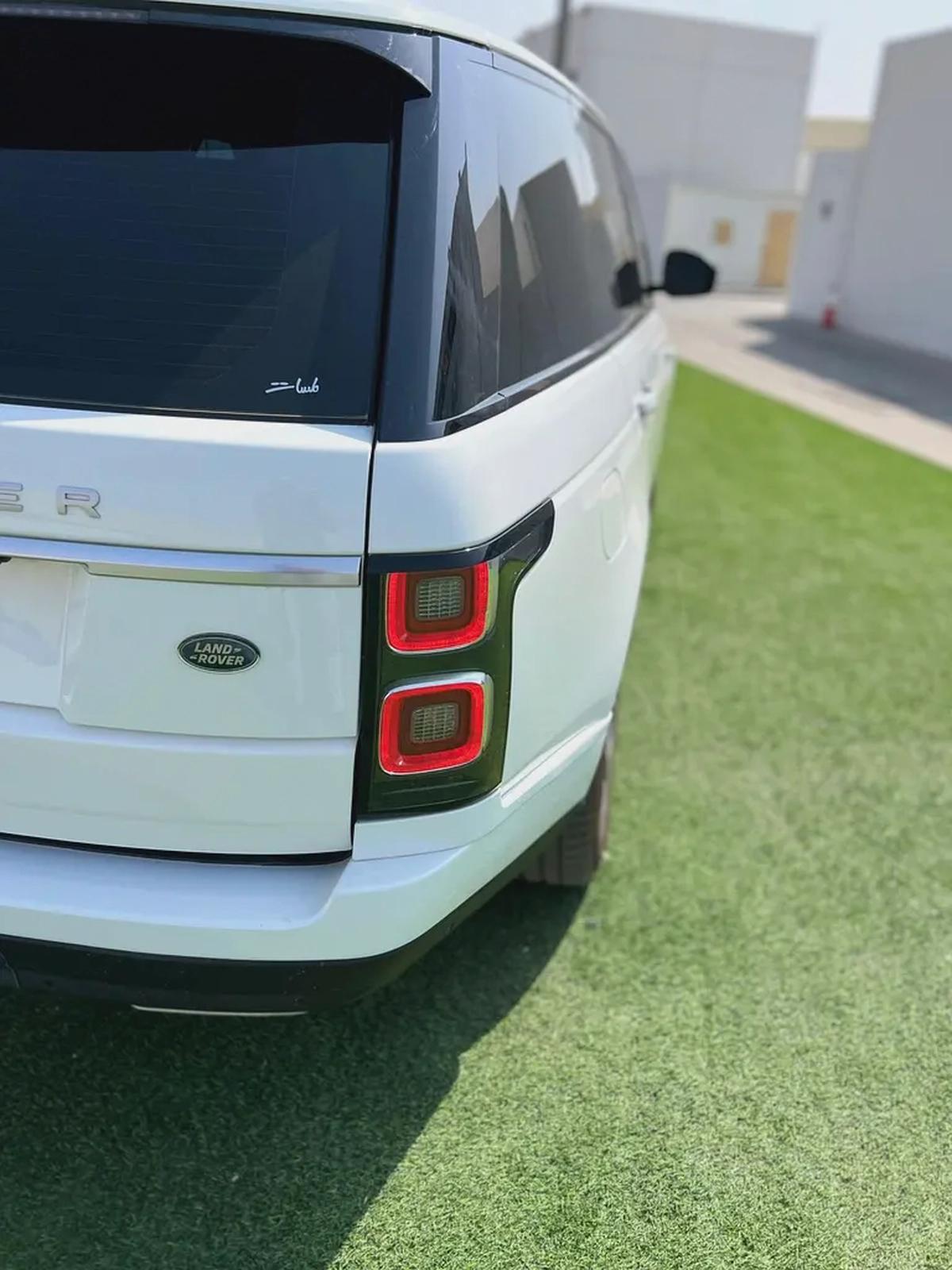 Range Rover vogue L super charged V8 Gcc-3-3