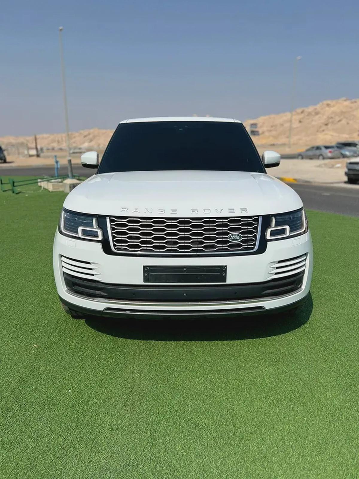 Range Rover vogue L super charged V8 Gcc-17-17