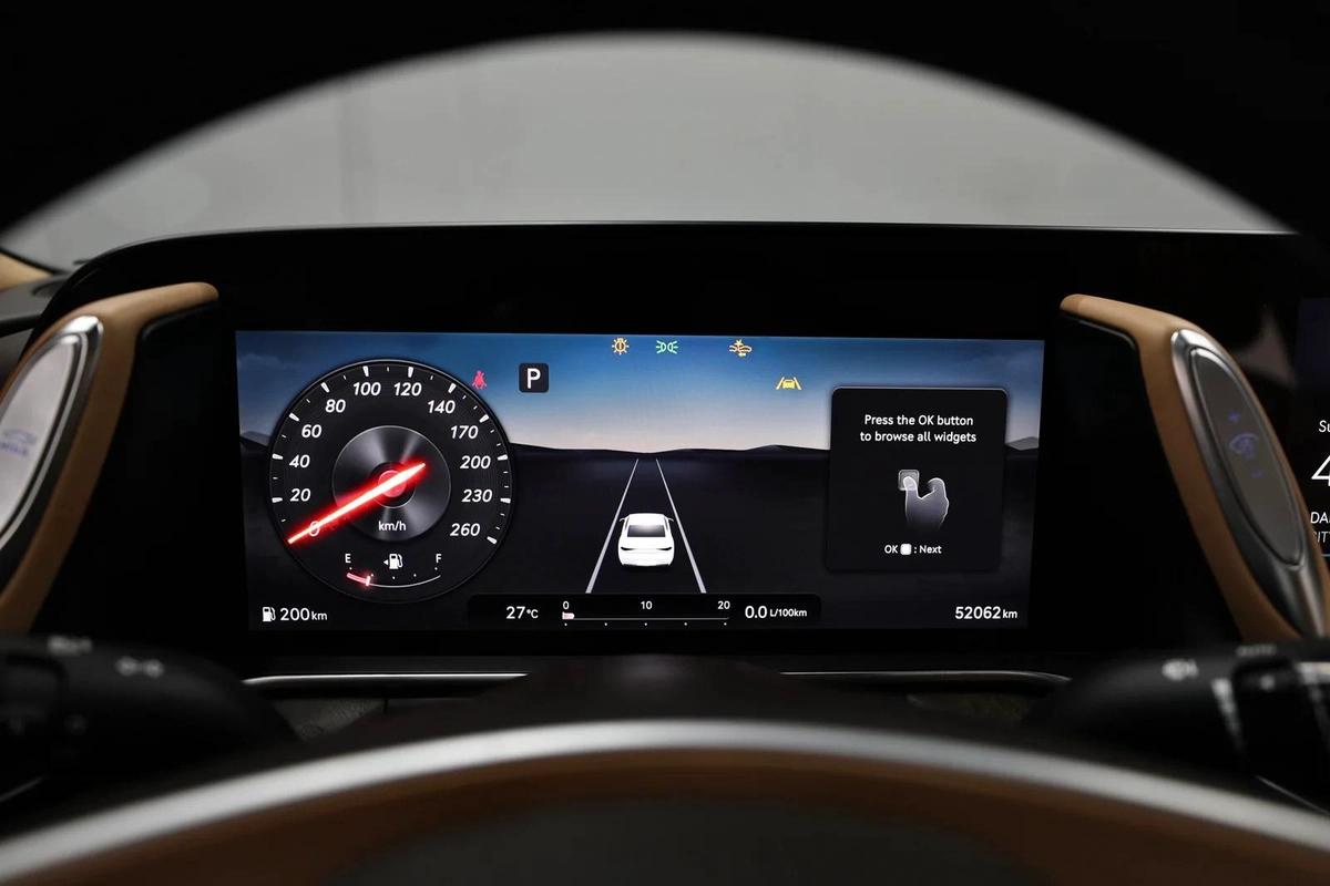 GCC | G90 | 2,900 AED Monthly | Free Insurance + Registration | Under Warranty Till 2027-11-11