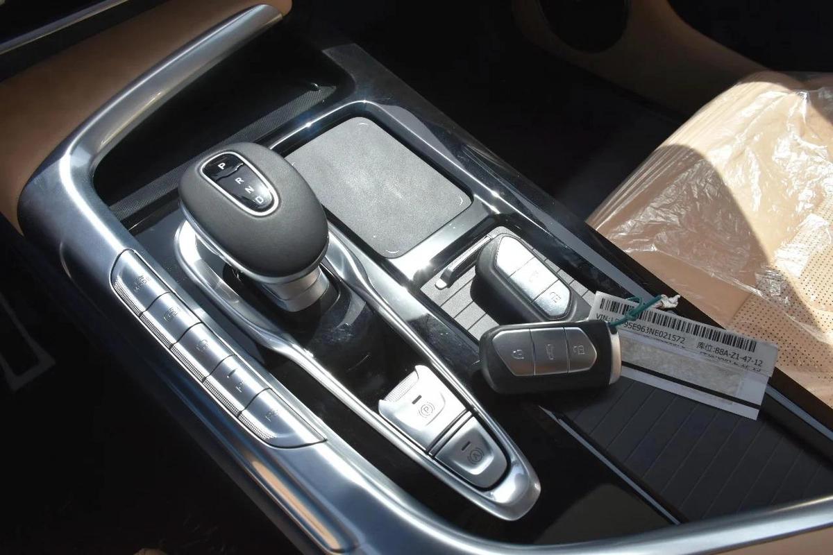 NEW LANTU FREE PHEV 2022 | SILVER LIKE-7-7
