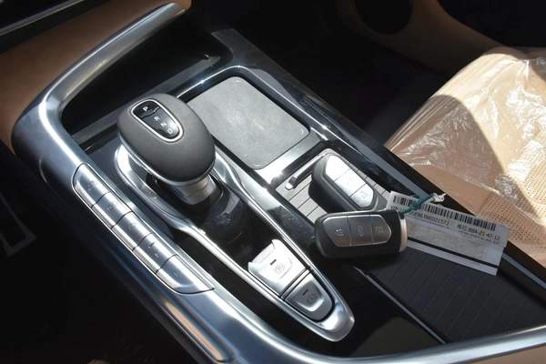NEW LANTU FREE PHEV 2022 | SILVER LIKE