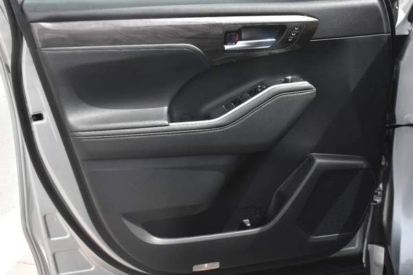 NEW LANTU FREE PHEV 2022 | SILVER LIKE
