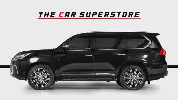 Lexus LX570-GCC-1 Owner-7 Seats-Al Futtaim Full Service History-Pearl Black Exterior Color