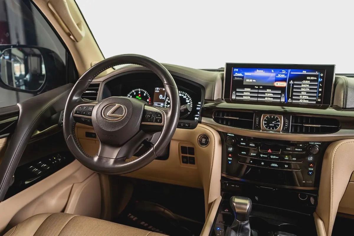 Lexus LX570-GCC-1 Owner-7 Seats-Al Futtaim Full Service History-Pearl Black Exterior Color-14-14