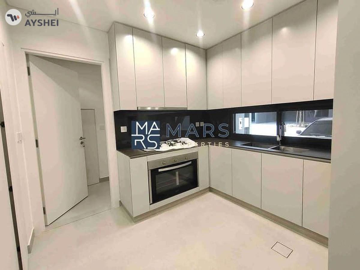 "Stunning 4-Bedroom Middle Unit Townhouse in Masaar – For rent-10-10