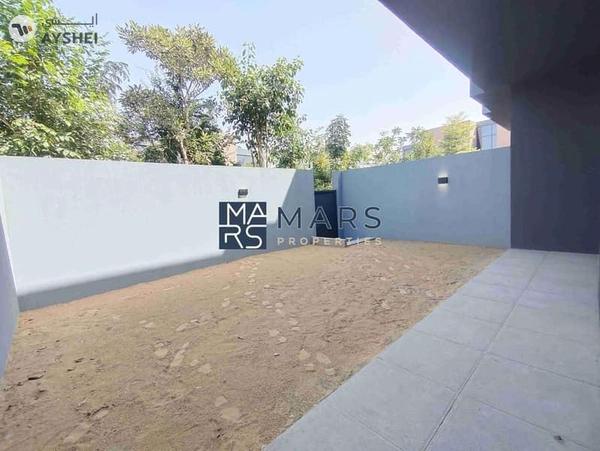 "Stunning 4-Bedroom Middle Unit Townhouse in Masaar – For rent