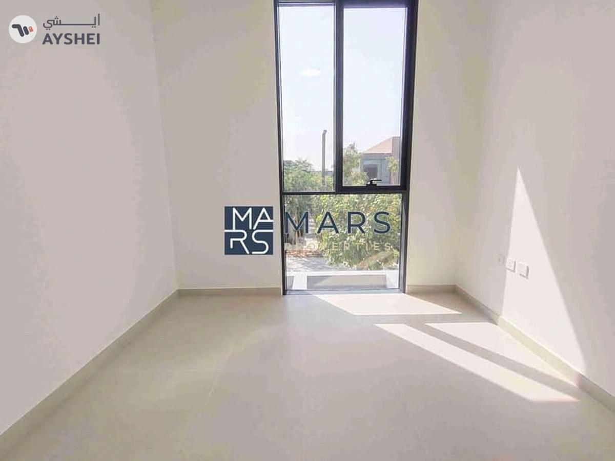 "Stunning 4-Bedroom Middle Unit Townhouse in Masaar – For rent-22-22