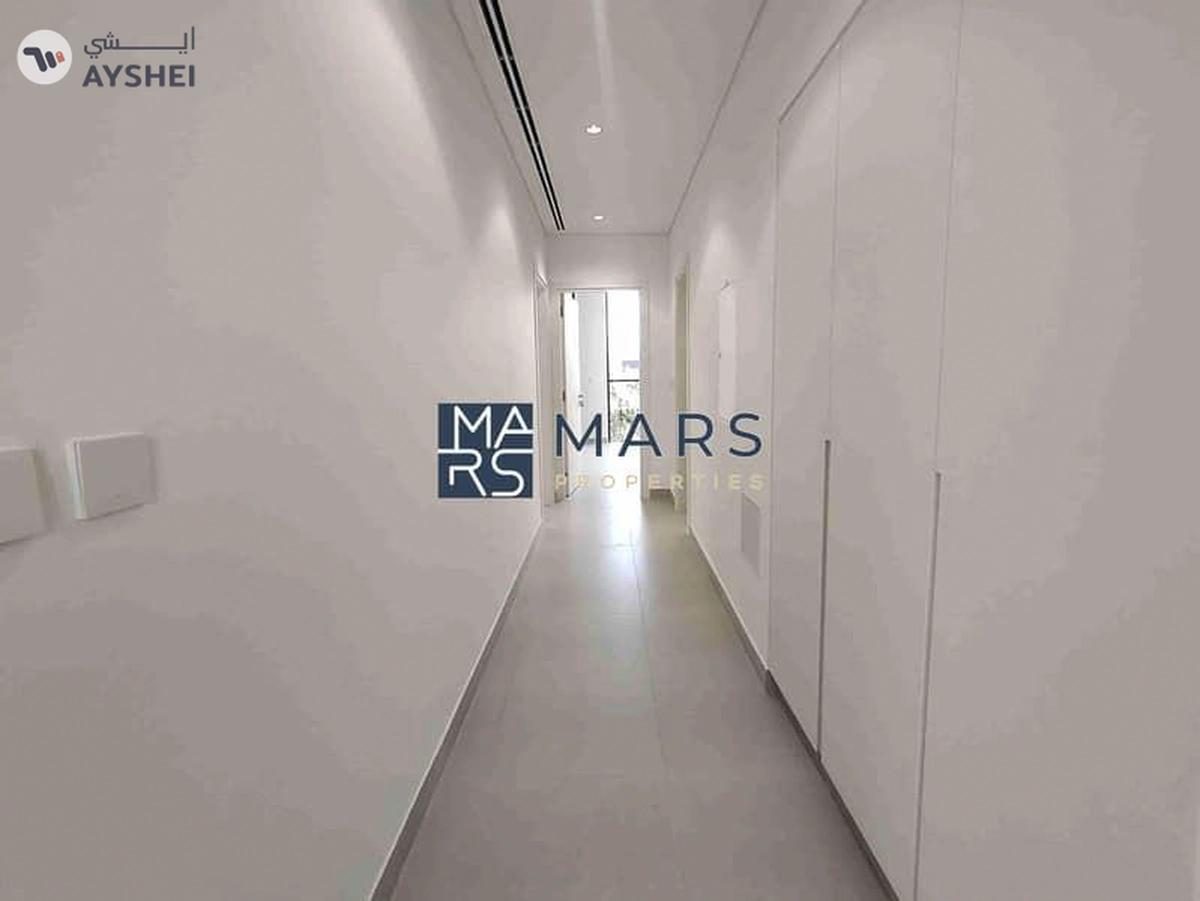 "Stunning 4-Bedroom Middle Unit Townhouse in Masaar – For rent-25-25