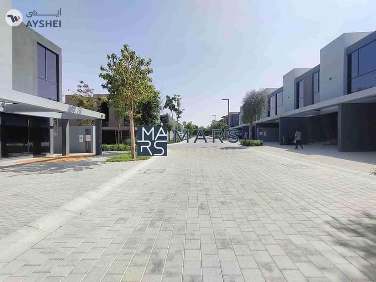 "Stunning 4-Bedroom Middle Unit Townhouse in Masaar – For rent-1-landscape