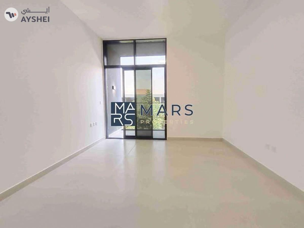 "Stunning 4-Bedroom Middle Unit Townhouse in Masaar – For rent-8-8