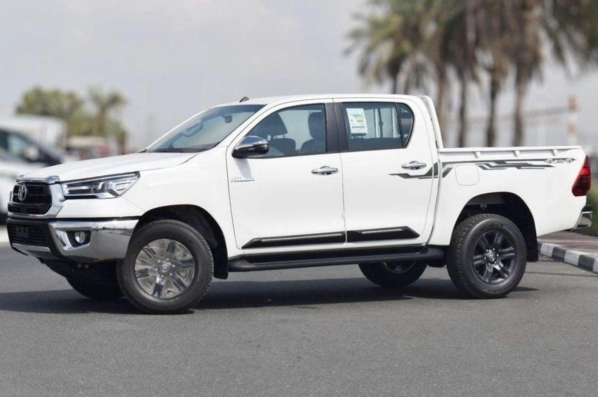 Toyota Hilux HILUX SR5 2.7L AT PETROL 2025-0-0