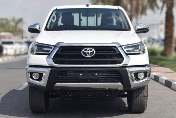 Toyota Hilux HILUX SR5 2.7L AT PETROL 2025