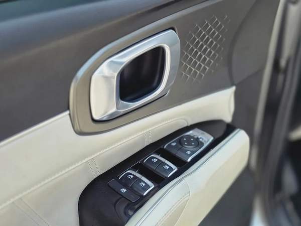 2023 Kia Sorento GT-Line, GCC Specs - Excellent Condition