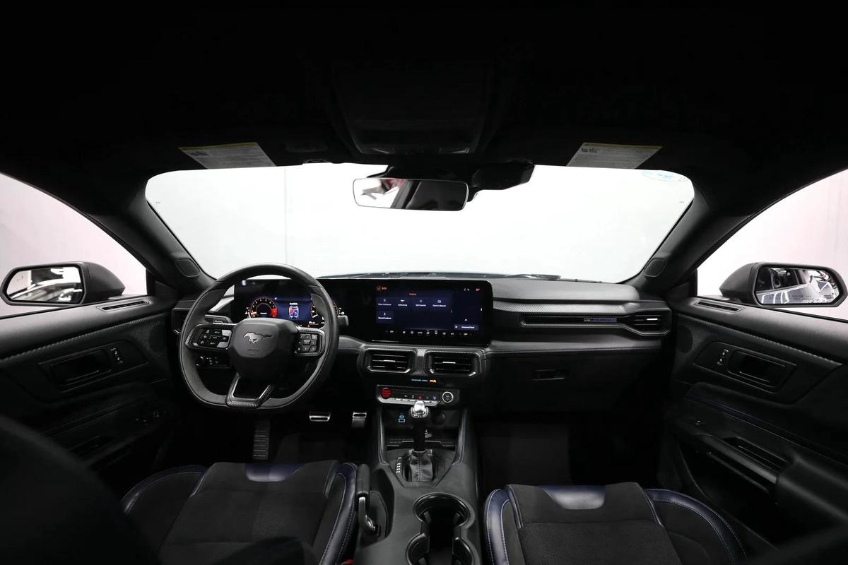 Mustang | Dark Horse | V8 5.0L | Low KMs | Under Warranty Till 2027-17-17