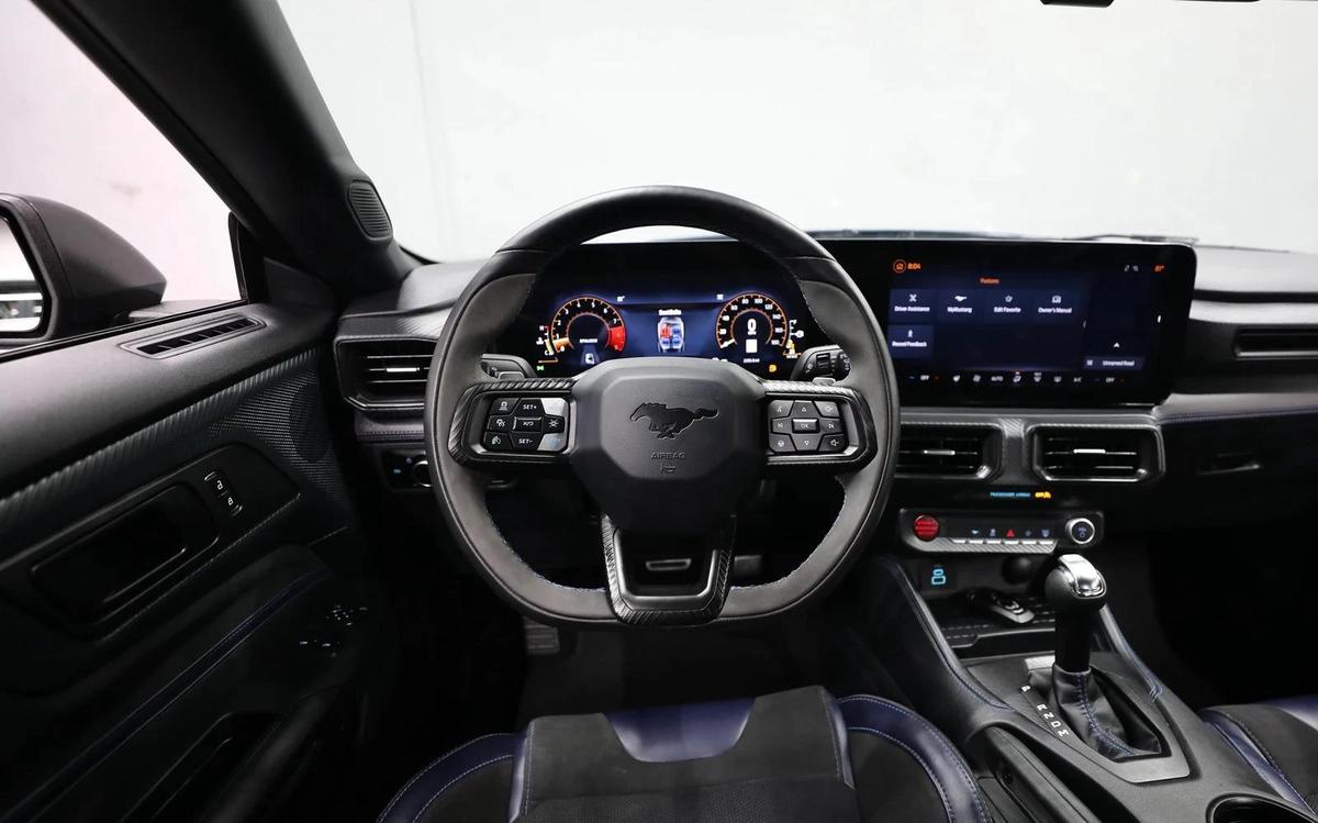 Mustang | Dark Horse | V8 5.0L | Low KMs | Under Warranty Till 2027-12-12