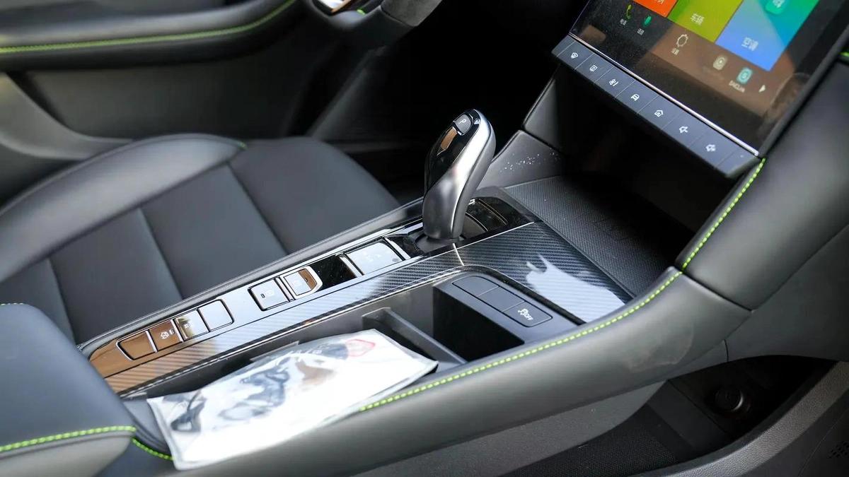 2025 MG-6 1.5L TURBO XLINE TROPHY LUXURY CHINA SPECS-11-11