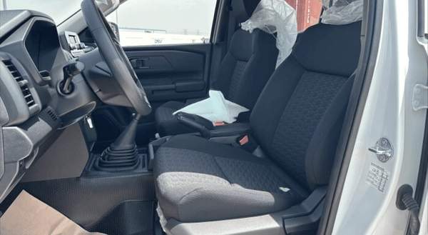 Mitsubishi L200 Mitsubishi L200 2.4L DIESEL DC 4WD GL New Face 5MT