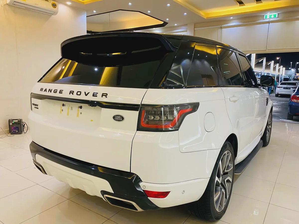 Land Rover Range Rover Sport HSE 2019 GCC Specs-9-9
