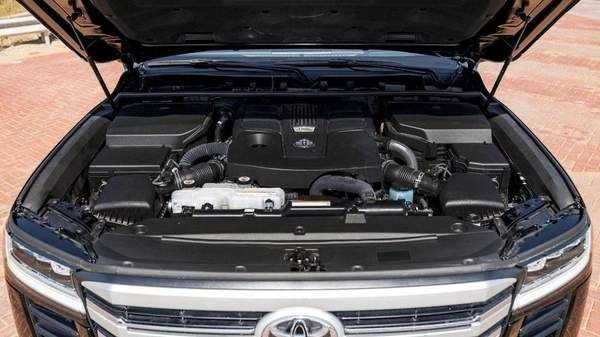 Toyota Land Cruiser LC300 VXR 3.5P AT MY2025 – BLACK