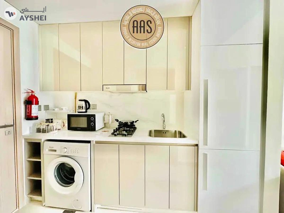 Fully furnished studio •• chiller free •• pool view •• luxurious furniture-6-6