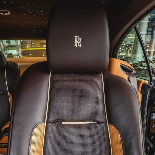 2017 | ROLLS ROYCE WRAITH | 3 BUTTONS | STAR LIGHT | 45,000KM | GCC