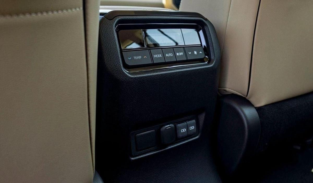 Toyota Prado TXL 2.8L TOYOTA PRADO 250 TXL 2.8D AT LIMITED MY2025-15-15