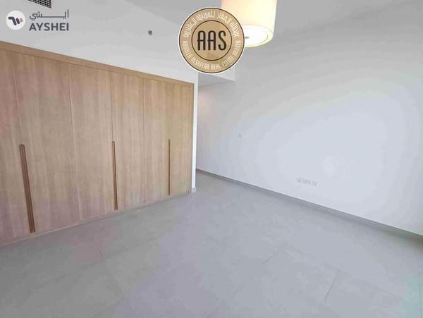 Spacious and luxurious 3BHK apartment near to Metro station