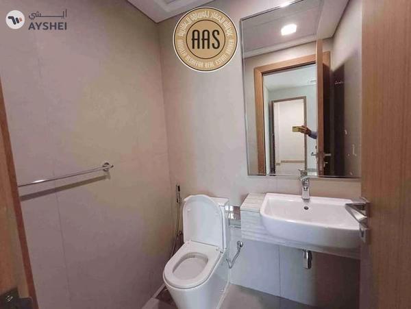 Spacious and luxurious 3BHK apartment near to Metro station