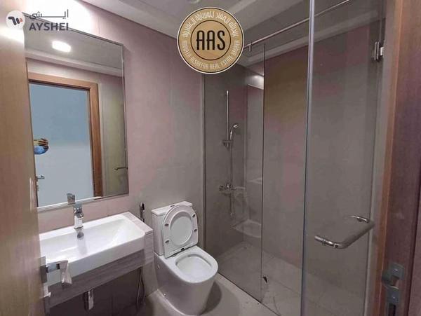 Spacious and luxurious 3BHK apartment near to Metro station