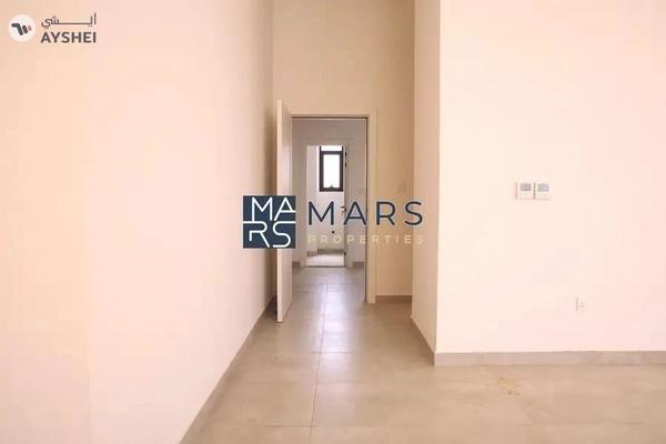 Bright & Spacious– Ideal for Comfort and Convenience!