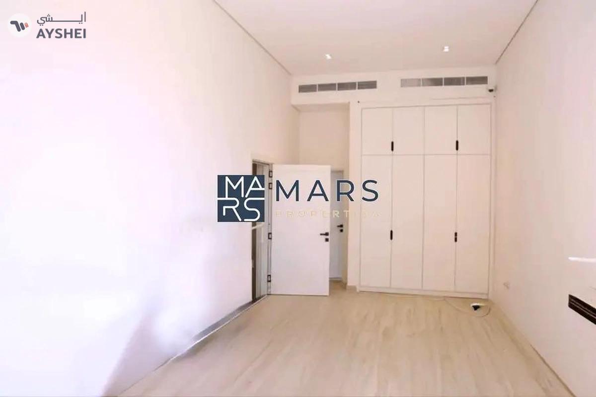 Bright & Spacious– Ideal for Comfort and Convenience!-4-4