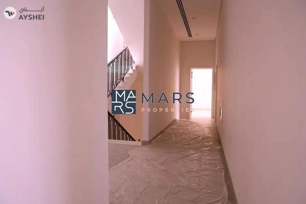 Bright & Spacious– Ideal for Comfort and Convenience!